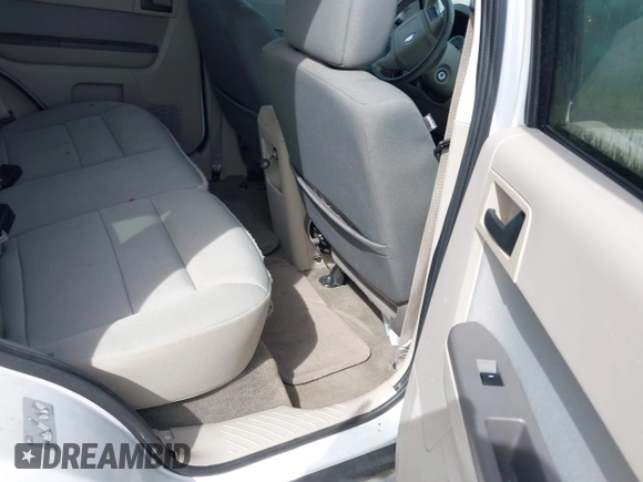2010 Ford Escape Hybrid with VIN 1FMCU4K35AKC14385, listed as a IAAI auction lot 42182581 with 115,974 mi miles and . Bid and sale history available at DreamBid. Image 8.