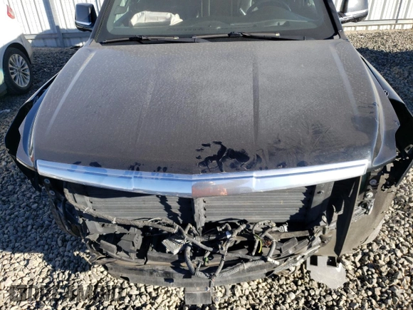 2018 Cadillac Escalade ESV Platinum z VIN 1GYS4KKJXJR136884, wystawiony jako Copart lot #41769395 z przebiegiem Nie podano mil oraz Szkody całkowita. Historia ofert i sprzedaży dostępna na DreamBid. Obrazek 12.
