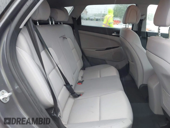 2018 Hyundai Tucson SEL with VIN KM8J3CA4XJU640429, listed as a IAAI auction lot 42063900 with 124,844 mi miles. Bid and sale history available at carsss.com. Image 8.