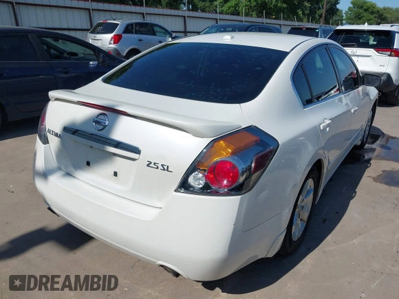 2007 Nissan Altima 2.5 with VIN 1N4AL21E77N476931, listed as a IAAI auction lot 41978623 with 182,607 mi miles. Bid and sale history available at carsss.com. Image 4.