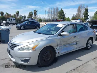 2013 Nissan Altima SV with VIN 1N4AL3AP4DN517857, listed as a IAAI auction lot 42020248 with 234,536 mi miles and . Bid and sale history available at carsss.com. Image 6.
