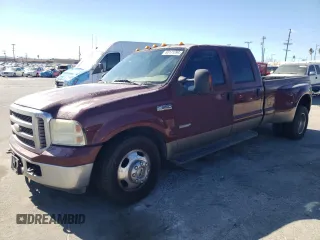 2005 Ford F-350 XL z VIN 1FTWW32P15ED18997, wystawiony jako Copart lot #80111094 z przebiegiem 289 247 mil mil oraz Szkoda całkowita • Salvage title. Historia ofert i sprzedaży dostępna na DreamBid. Obrazek 1.