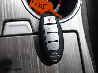 2017 Nissan Murano SL with VIN 5N1AZ2MH5HN181693, listed as a IAAI auction lot 41592637 with 90,770 mi miles. Bid and sale history available at carsss.com. Image 11.