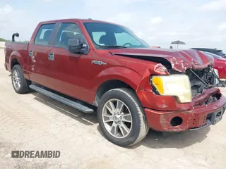 2014 Ford F-150 XL z VIN 1FTEW1CM7EKE31584, wystawiony jako IAAI lot #42647537 z przebiegiem 151 520 mil mil oraz . Historia ofert i sprzedaży dostępna na DreamBid. Obrazek 1.