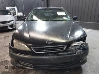 2001 Lexus ES 300 z VIN JT8BF28G415112517, wystawiony jako IAAI lot #42208849 z przebiegiem 202 029 mil mil oraz . Historia ofert i sprzedaży dostępna na DreamBid. Obrazek 6.