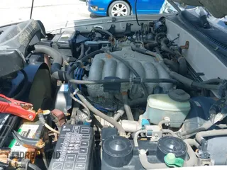 1999 Toyota 4Runner SR5 z VIN JT3HN86R2X0221445, wystawiony jako IAAI lot #42372997 z przebiegiem 274 814 mil mil oraz . Historia ofert i sprzedaży dostępna na DreamBid. Obrazek 14.