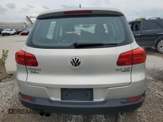 2014 Volkswagen Tiguan S z VIN WVGBV3AX8EW594957, wystawiony jako Copart lot #54565655 z przebiegiem 81 569 mil mil oraz Szkoda całkowita • Salvage title. Historia ofert i sprzedaży dostępna na DreamBid. Obrazek 6.