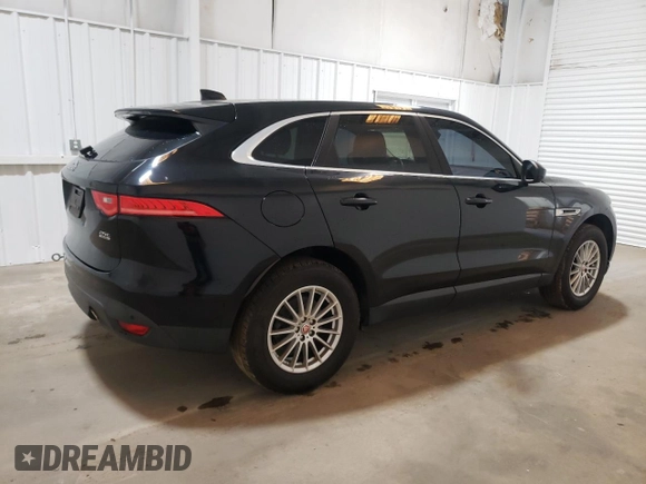 2019 Jaguar F-Pace 25t with VIN SADCS2FX1KA391782, listed as a Copart auction lot 74390854 with 97,192 mi miles and Clean title. Bid and sale history available at DreamBid. Image 3.