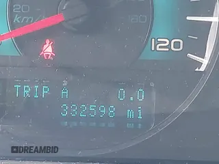 2010 Ford Fusion SE with VIN 3FAHP0HAXAR165167, listed as a IAAI auction lot 42148887 with 332,598 mi miles and . Bid and sale history available at carsss.com. Image 15.