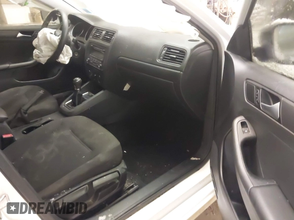 2015 Volkswagen Jetta S with VIN 3VW1K7AJ4FM280524, listed as a IAAI auction lot 41288382 with 136,582 mi miles and . Bid and sale history available at DreamBid. Image 5.