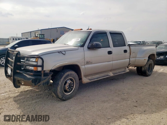 2005 Chevrolet Silverado 3500 LT z VIN 1GCJC33225F967451, wystawiony jako Copart lot #58543895 z przebiegiem 200 275 mil mil oraz Czysty tytuł • Clean title. Historia ofert i sprzedaży dostępna na DreamBid. Obrazek 1.
