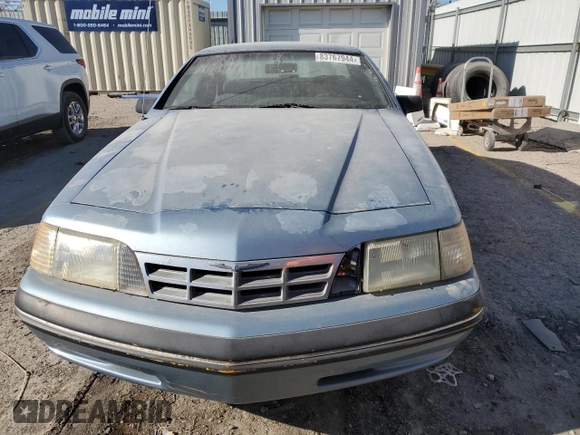 1988 Ford Thunderbird with VIN 1FABP6041JH149312, listed as a Copart auction lot 83767944 with 109,397 mi miles and Clean Title. Bid and sale history available at carsss.com. Image 5.