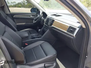 2021 Volkswagen Atlas SE with VIN 1V2HR2CA9MC585740, listed as a IAAI auction lot 42279757 with 64,995 mi miles and . Bid and sale history available at DreamBid. Image 5.