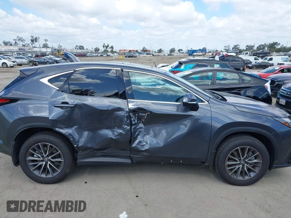 2025 Lexus NX 350 Premium с VIN 2T2GGCEZ9SC080938, выставлен на аукционе IAAI как лот 42255649 с пробегом 3 064 миль миль и . История ставок и продаж доступна на DreamBid. Изображение 13.