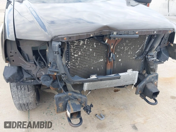 2005 Ford F-150 XLT с VIN 1FTPW14575FB03820, выставлен на аукционе IAAI как лот 42567662 с пробегом 210 425 миль миль и . История ставок и продаж доступна на DreamBid. Изображение 6.