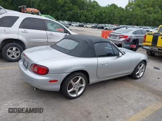 2002 Mazda MX-5 Miata Cloth with VIN JM1NB353820229890, listed as a IAAI auction lot 42750045 with 116,227 mi miles and . Bid and sale history available at DreamBid. Image 4.