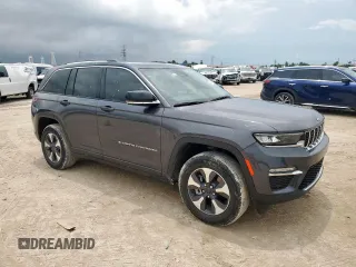 2022 Jeep Grand Cherokee with VIN 1C4RJYB68N8721311, listed as a Copart auction lot 59110545 with 27,922 mi miles and Clean title. Bid and sale history available at DreamBid. Image 4.