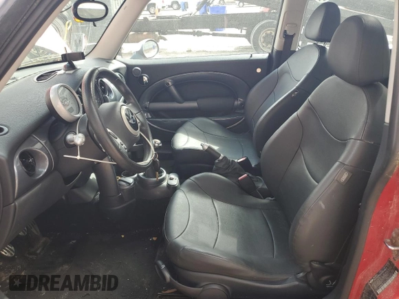 2004 MINI Hardtop S with VIN WMWRE334X4TD76430, listed as a Copart auction lot 49476985 with 165,626 mi miles and Clean title. Bid and sale history available at DreamBid. Image 7.