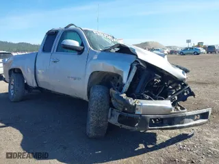 2011 Chevrolet Silverado 1500 LS with VIN 1GCRKREA9BZ283682, listed as a IAAI auction lot 42009088 with 322,592 mi miles. Bid and sale history available at carsss.com. Image 1.