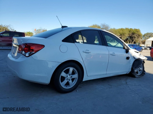 2015 Chevrolet Cruze LT with VIN 1G1PC5SB2F7268204, listed as a Copart auction lot 84710314 with 111,832 mi miles and Salvage Title. Bid and sale history available at carsss.com. Image 3.
