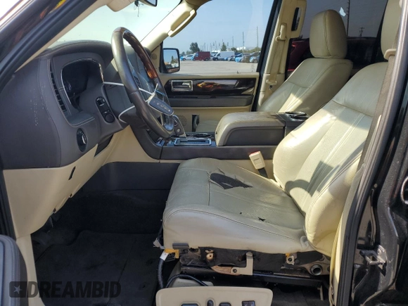 2015 Lincoln Navigator z VIN 5LMJJ2HT5FEJ06248, wystawiony jako Copart lot #52876645 z przebiegiem 270 523 mil mil oraz Szkoda całkowita • Salvage title. Historia ofert i sprzedaży dostępna na DreamBid. Obrazek 7.