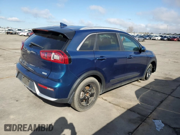 2018 Kia Niro LX with VIN KNDCB3LC6J5206975, listed as a Copart auction lot 49488895 with 121,824 mi miles and Clean Title. Bid and sale history available at carsss.com. Image 3.