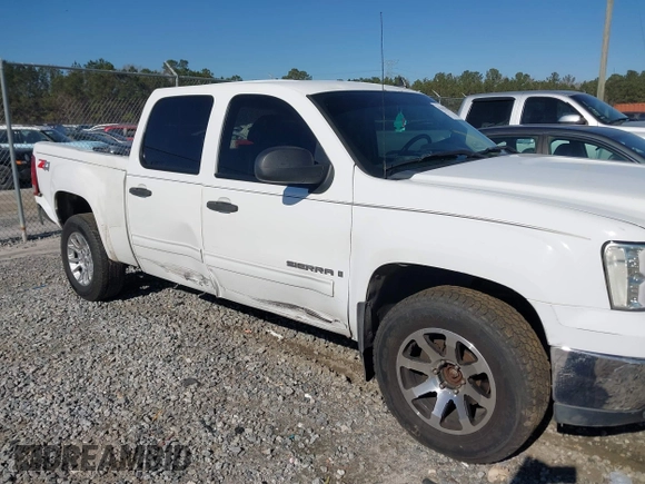 2007 GMC Sierra 1500 SLT z VIN 3GTEK13367G532144, wystawiony jako IAAI lot #41237508 z przebiegiem Nie podano mil oraz . Historia ofert i sprzedaży dostępna na DreamBid. Obrazek 14.