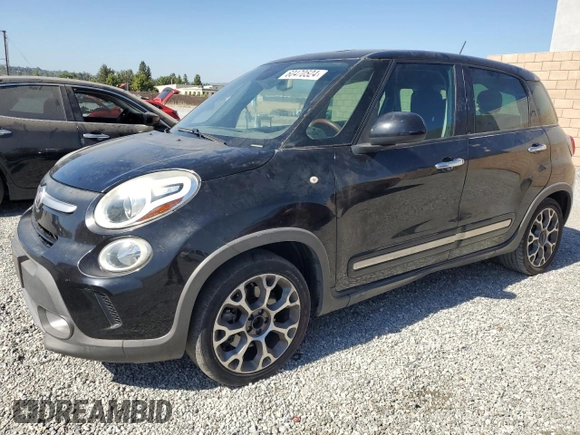 2014 FIAT 500L Trekking with VIN ZFBCFADH4EZ008674, listed as a Copart auction lot 60470524 with 150,428 mi miles and Salvage Title. Bid and sale history available at carsss.com. Image 1.