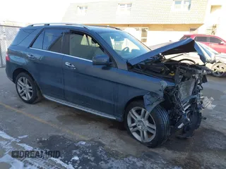2014 Mercedes-Benz M ML 350 with VIN 4JGDA5HB8EA274738, listed as a IAAI auction lot 41429063 with Not Provided miles. Bid and sale history available at carsss.com. Image 1.