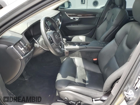 2019 Volvo S90 Momentum с VIN LVY102AKXKP082404, выставлен на аукционе Copart как лот 51883283 с пробегом 89 108 миль миль и . История ставок и продаж доступна на DreamBid. Изображение 7.