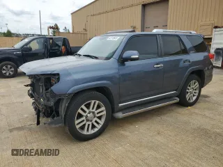 2010 Toyota 4Runner SR5 z VIN JTEZU5JR2A5005691, wystawiony jako Copart lot #53775645 z przebiegiem 227 719 mil mil oraz Szkoda całkowita • Salvage title. Historia ofert i sprzedaży dostępna na DreamBid. Obrazek 1.