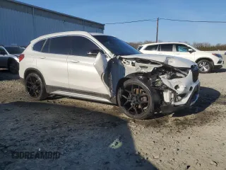2019 BMW X1 xDrive28i with VIN WBXHT3C52K3H34021, listed as a Copart auction lot 47362885 with 30,752 mi miles and Clean title. Bid and sale history available at DreamBid. Image 4.