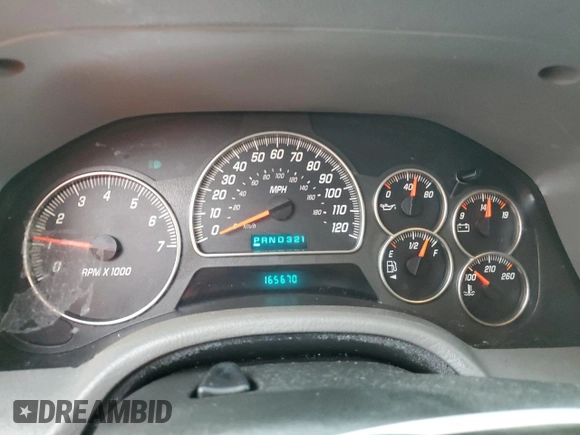 2005 GMC Envoy SLT with VIN 1GKDS13S352101385, listed as a Copart auction lot 89271025 with 165,670 mi miles and Salvage Title. Bid and sale history available at carsss.com. Image 9.