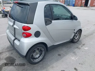 2009 Smart fortwo Pure with VIN WMEEJ31X69K317204, listed as a IAAI auction lot 42779603 with 159,179 mi miles and . Bid and sale history available at DreamBid. Image 4.