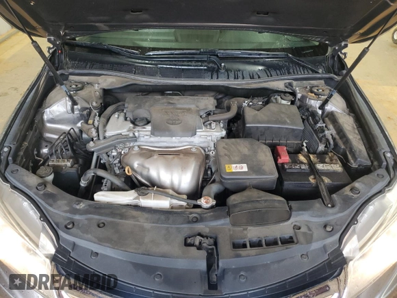 2017 Toyota Camry XLE z VIN 4T1BF1FK3HU699131, wystawiony jako Copart lot #58820105 z przebiegiem 80 344 mil mil oraz Szkoda całkowita • Salvage title. Historia ofert i sprzedaży dostępna na DreamBid. Obrazek 11.