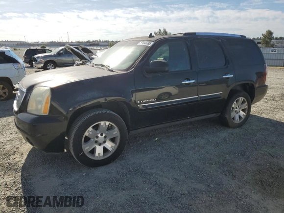 2007 GMC Yukon Denali z VIN 1GKFK63877J235917, wystawiony jako Copart lot #57445735 z przebiegiem 253 961 mil mil oraz Czysty tytuł • Clean title. Historia ofert i sprzedaży dostępna na DreamBid. Obrazek 1.