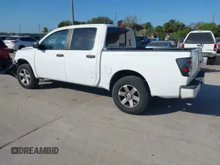 2004 Nissan Titan LE with VIN 1N6AA07A74N565495, listed as a IAAI auction lot 41582747 with 192,550 mi miles and . Bid and sale history available at DreamBid. Image 3.