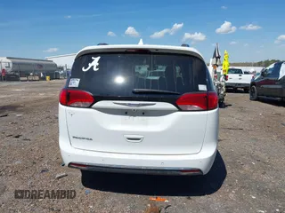 2018 Chrysler Pacifica Touring L Plus с VIN 2C4RC1EG9JR131199, выставлен на аукционе IAAI как лот 41866059 с пробегом 36 686 миль миль и . История ставок и продаж доступна на DreamBid. Изображение 17.