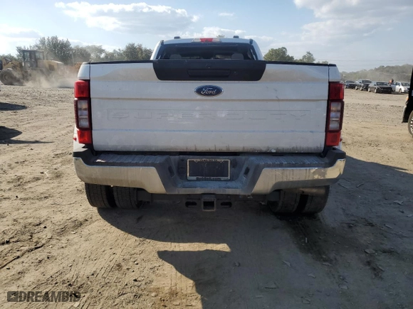 2022 Ford Super Duty F-450 DRW XL with VIN 1FT8W4DT1NEE33642, listed as a Copart auction lot 86196134 with 0 mi miles and Salvage Title. Bid and sale history available at carsss.com. Image 6.