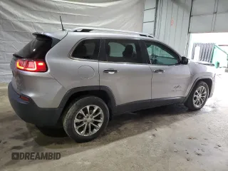 2019 Jeep Cherokee Latitude Plus z VIN 1C4PJLLB6KD129415, wystawiony jako Copart lot #55595815 z przebiegiem 94 757 mil mil oraz Szkoda całkowita • Salvage title. Historia ofert i sprzedaży dostępna na DreamBid. Obrazek 3.