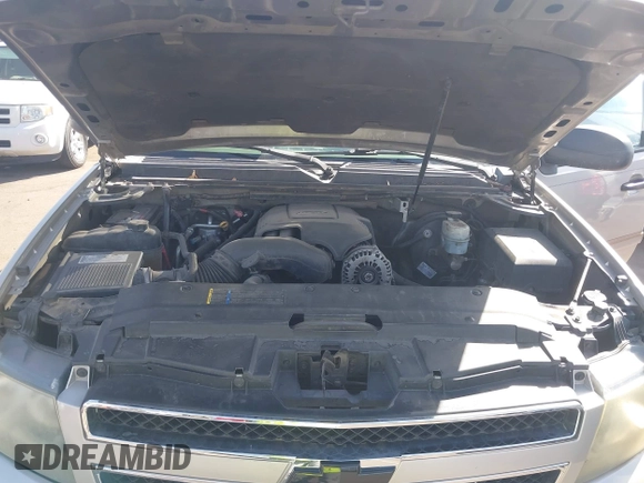 2007 Chevrolet Tahoe LS with VIN 1GNFC13C87R308432, listed as a IAAI auction lot 41740545 with 251,195 mi miles and . Bid and sale history available at DreamBid. Image 10.