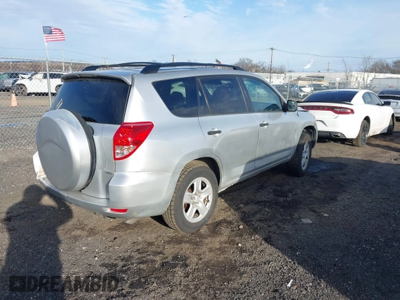 2008 Toyota RAV4 with VIN JTMBD33V686071430, listed as a IAAI auction lot 41627561 with 157,370 mi miles. Bid and sale history available at carsss.com. Image 4.