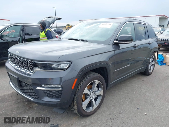 2024 Jeep Grand Cherokee Limited with VIN 1C4RJHBG2RC162673, listed as a IAAI auction lot 41982734 with 10,313 mi miles and . Bid and sale history available at DreamBid. Image 17.