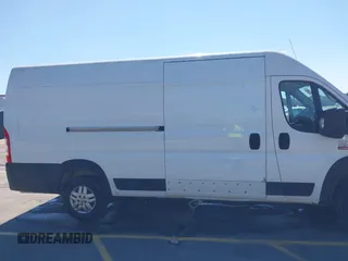 2019 Ram ProMaster Cargo with VIN 3C6URVJG5KE508028, listed as a IAAI auction lot 42090727 with 189,106 mi miles and . Bid and sale history available at carsss.com. Image 13.