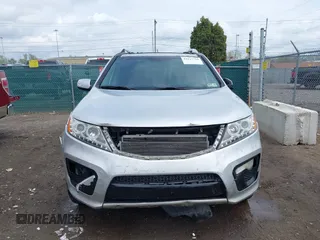 2011 Kia Sorento SX with VIN 5XYKWDA23BG136523, listed as a IAAI auction lot 42113753 with 255,916 mi miles and . Bid and sale history available at carsss.com. Image 6.