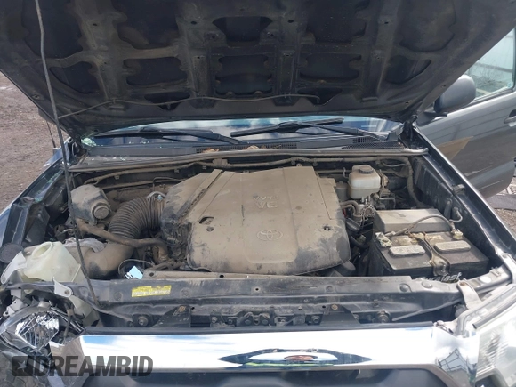 2014 Toyota Tacoma with VIN 3TMLU4EN1EM158171, listed as a IAAI auction lot 41980335 with 193,444 mi miles. Bid and sale history available at carsss.com. Image 10.