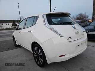2016 Nissan LEAF S with VIN 1N4BZ0CP9GC305731, listed as a Copart auction lot 85334424 with 55,522 mi miles and Clean Title. Bid and sale history available at carsss.com. Image 4.