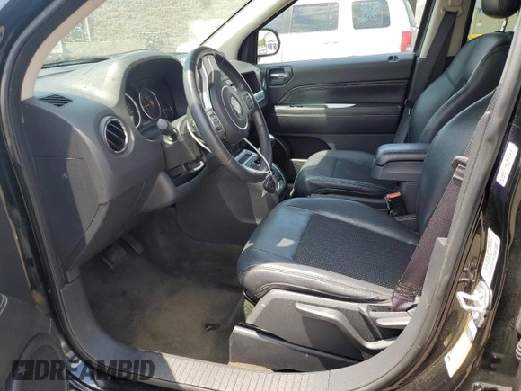 2016 Jeep Compass High Altitude с VIN 1C4NJDEB1GD663102, выставлен на аукционе Copart как лот 61661615 с пробегом 108 631 миль миль и Списание • Salvage title. История ставок и продаж доступна на DreamBid. Изображение 7.