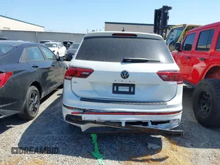 2024 Volkswagen Tiguan SE R-Line Black with VIN 3VVCB7AX1RM064314, listed as a IAAI auction lot 41465386 with 7,626 mi miles and . Bid and sale history available at DreamBid. Image 17.