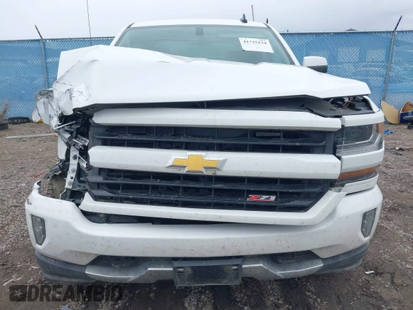2018 Chevrolet Silverado 1500 LT with VIN 3GCUKREC0JG594914, listed as a IAAI auction lot 41735134 with 98,407 mi miles. Bid and sale history available at carsss.com. Image 12.